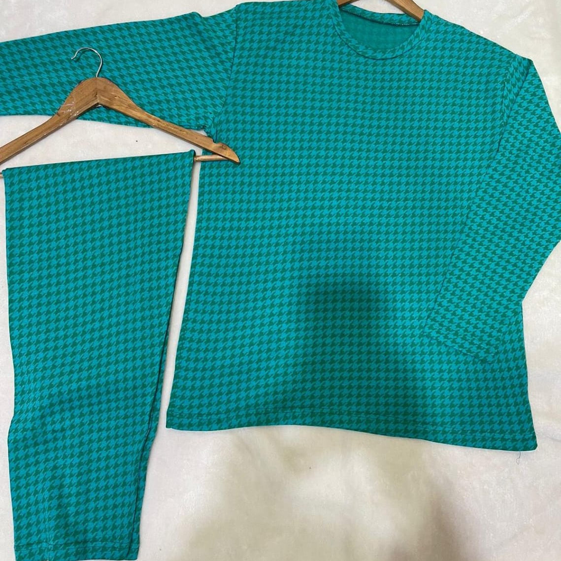 Check Pattern Loungewear Set for Women – Stylish Design, Soft Fabric, Smooth Comfort & Easy Wear